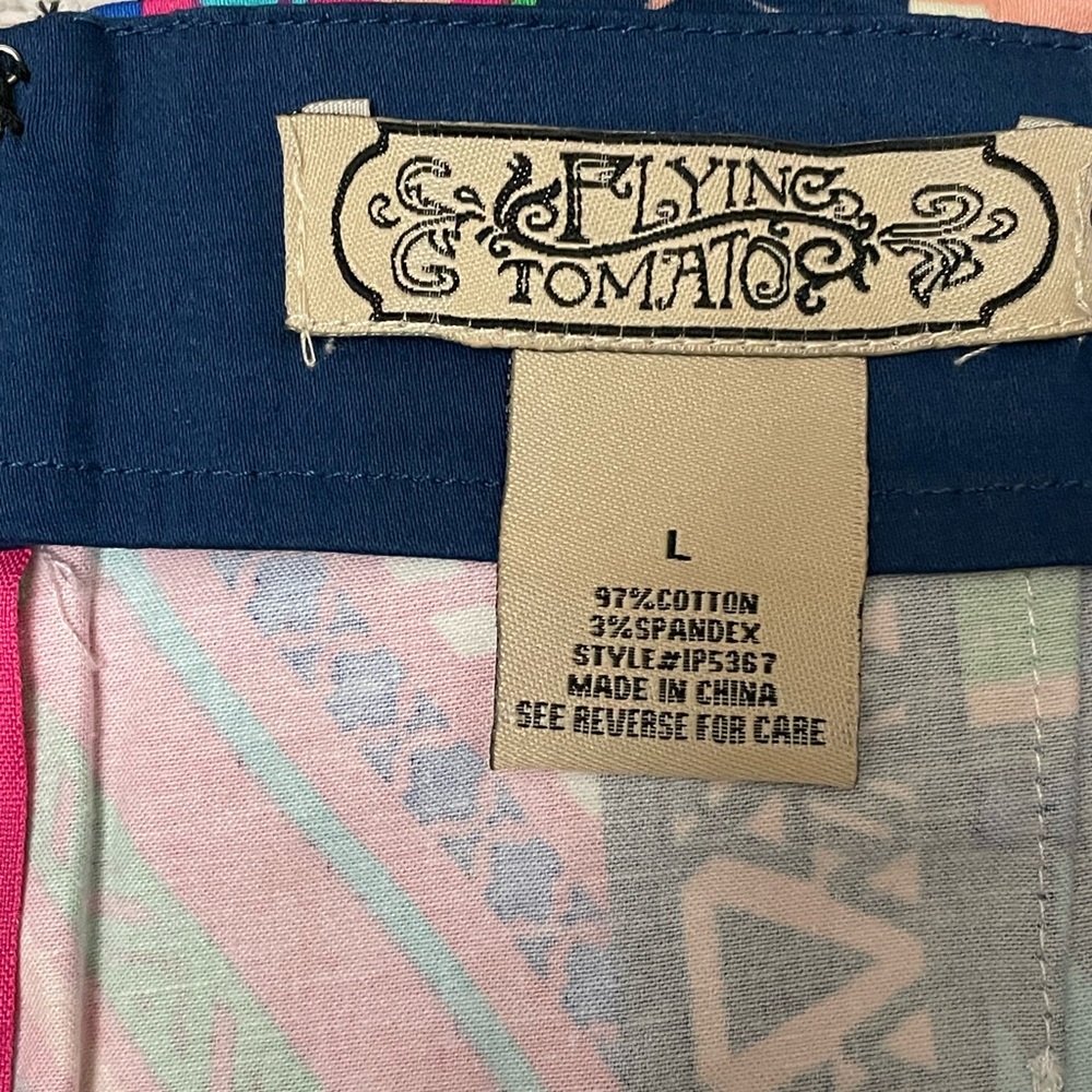 NWT Ladies Shorts - Picture 4 of 9